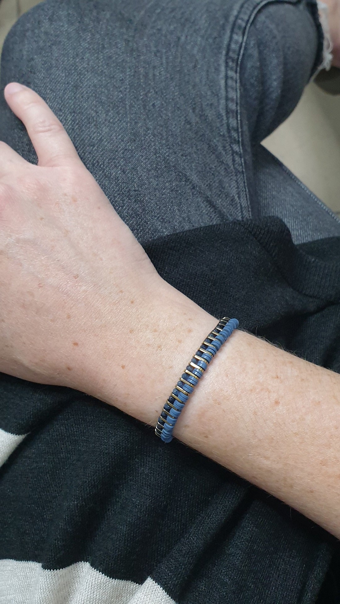 צמיד זהב ונייבי- BONES