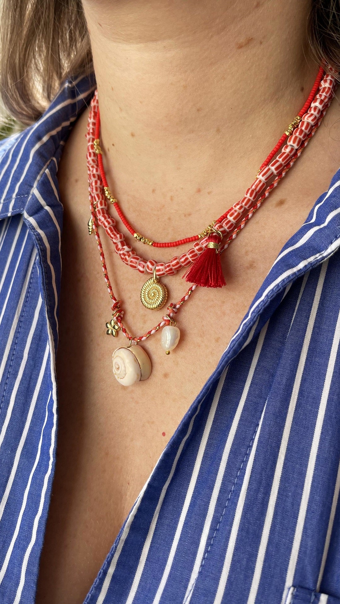 שרשרת זהב ואדום לבן- יוון