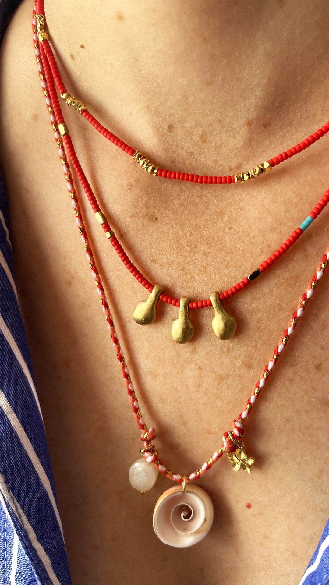 שרשרת זהב ואדום- ברזיל