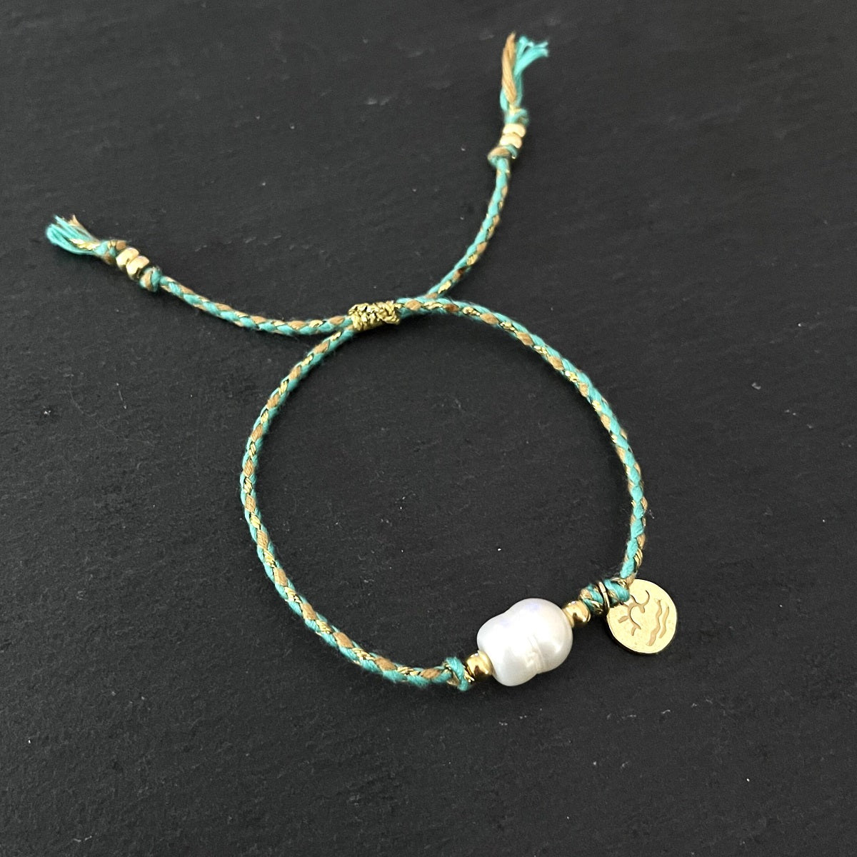 צמיד פנינה חוט טורקיז זהב- הוואי