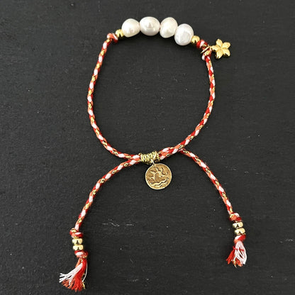 צמיד פנינים חוט אדום זהב- הוואי